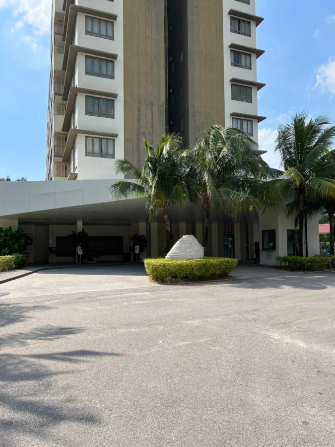 By The Sea Beachfront Designer Penang - Managed By Art Of Tree Batu Ferringhi
